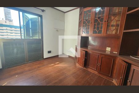 Quarto 1 de apartamento para alugar com 5 quartos, 260m² em Boqueirão, Santos