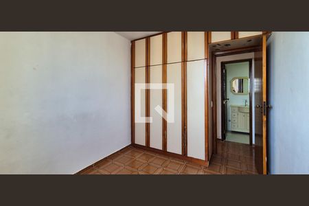 Quarto 1 de apartamento para alugar com 2 quartos, 57m² em Barra da Tijuca, Rio de Janeiro