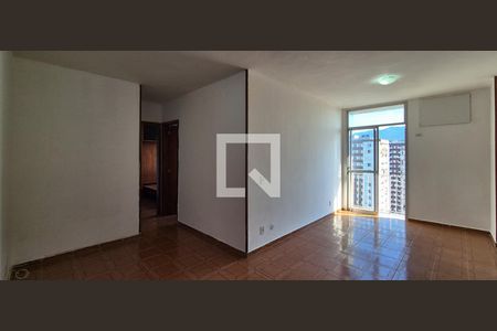 Sala de apartamento para alugar com 2 quartos, 57m² em Barra da Tijuca, Rio de Janeiro