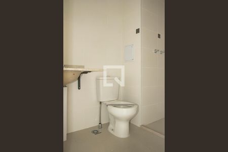 Banheiro de apartamento à venda com 1 quarto, 27m² em Vila Clementino, São Paulo