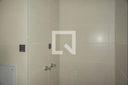 Banheiro de apartamento à venda com 1 quarto, 27m² em Vila Clementino, São Paulo