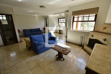 Sala 1 de casa de condomínio à venda com 5 quartos, 352m² em Parque da Hipica, Campinas