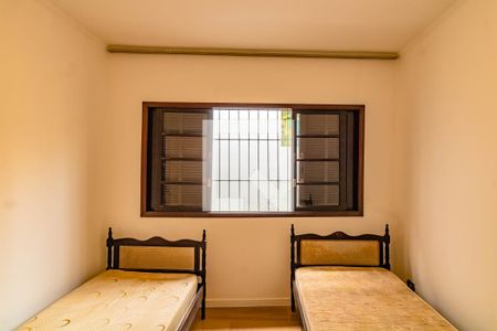 Quarto 1 de casa para alugar com 3 quartos, 200m² em Mirandópolis, São Paulo