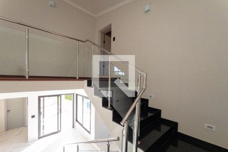  Escadas  de casa de condomínio para alugar com 4 quartos, 450m² em Centro, Vinhedo
