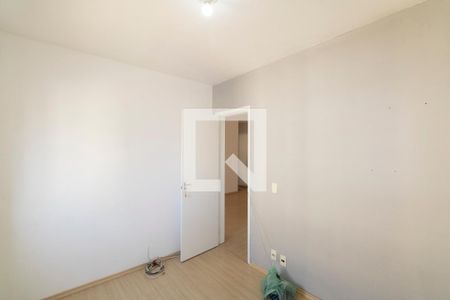Quarto 1 de apartamento para alugar com 2 quartos, 43m² em Inhoaíba, Rio de Janeiro
