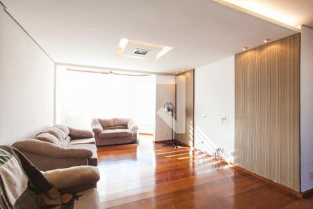 Sala de apartamento para alugar com 3 quartos, 152m² em Nossa Senhora Aparecida, Uberlândia