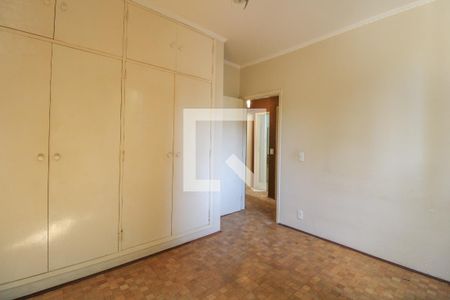 Quarto 1 de apartamento para alugar com 2 quartos, 69m² em Vila Itapura, Campinas