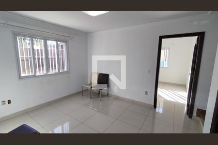 Sala de TV de casa à venda com 4 quartos, 247m² em Vila Maria Luiza, Jundiaí