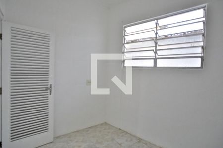 Quarto 1 de casa para alugar com 3 quartos, 100m² em Bonfim , Santos