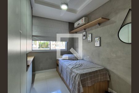 Quarto de apartamento para alugar com 2 quartos, 70m² em Recreio dos Bandeirantes, Rio de Janeiro