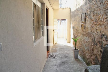 Casa à venda com 100m², 3 quartos e 2 vagasCorredor