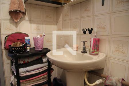 Casa à venda com 100m², 3 quartos e 2 vagasBanheiro da Suíte