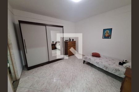 Casa à venda com 5 quartos, 250m² em Jardim Teresa, São Paulo