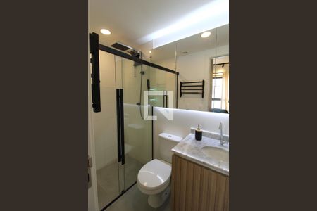 Banheiro da Suíte de kitnet/studio para alugar com 1 quarto, 29m² em Vila Nova Conceição, São Paulo