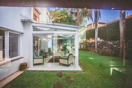 Vista de casa à venda com 8 quartos, 990m² em Planalto Paulista, São Paulo