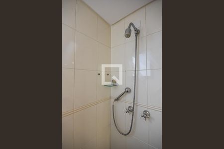 Apartamento à venda com 256m², 4 quartos e 4 vagasChuveiro do Banheiro da Suíte 3