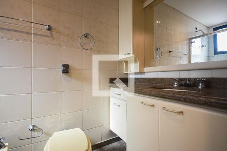 Apartamento à venda com 256m², 4 quartos e 4 vagasBanheiro Suíte 1