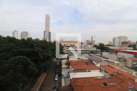 Vista de apartamento à venda com 2 quartos, 67m² em Vila Azevedo, São Paulo
