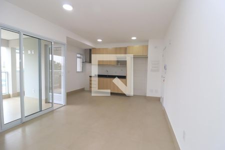 Sala de TV de apartamento à venda com 2 quartos, 67m² em Vila Azevedo, São Paulo
