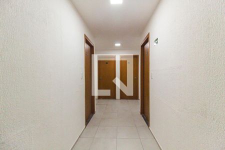 Apartamento para alugar com 43m², 2 quartos e sem vagaHall