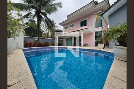 Casa de condomínio à venda com 350m², 4 quartos e 2 vagasÁrea externa 