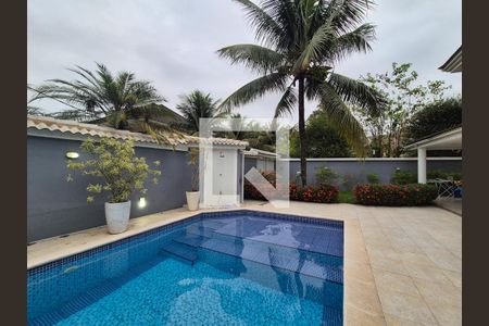 Casa de condomínio à venda com 350m², 4 quartos e 2 vagasÁrea externa 