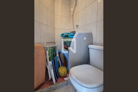 Casa de condomínio à venda com 350m², 4 quartos e 2 vagasBanheiro da Churrasqueira 