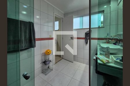 Casa de condomínio à venda com 350m², 4 quartos e 2 vagasBanheiro 2