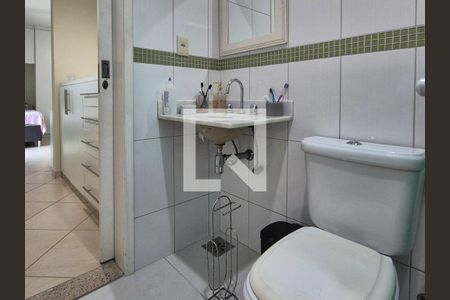 Casa de condomínio à venda com 350m², 4 quartos e 2 vagasBanheiro 4