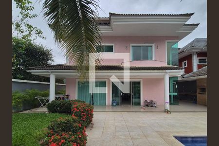 Casa de condomínio à venda com 350m², 4 quartos e 2 vagasÁrea externa 