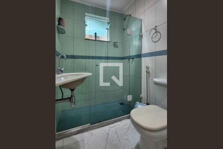 Casa de condomínio à venda com 350m², 4 quartos e 2 vagasBanheiro do Quarto 1