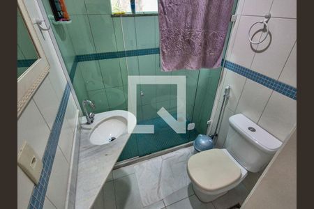Casa de condomínio à venda com 350m², 4 quartos e 2 vagasBanheiro do Quarto 1