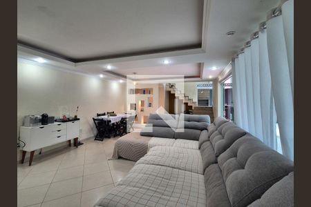 Sala de casa de condomínio à venda com 4 quartos, 350m² em Vargem Grande, Rio de Janeiro