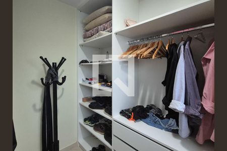 Casa de condomínio à venda com 350m², 4 quartos e 2 vagasQuarto 1