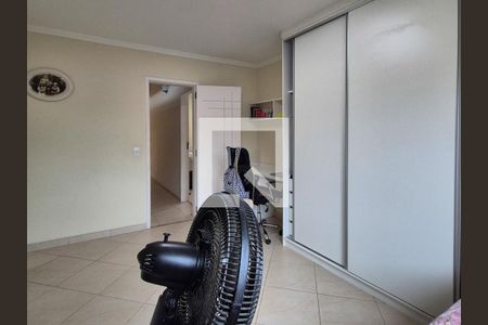 Casa de condomínio à venda com 350m², 4 quartos e 2 vagasQuarto 2