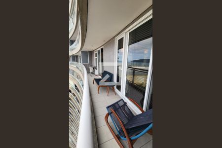 Studio para alugar com 74m², 1 quarto e 1 vaga Studio para alugar com 74m², 1 quarto e 1 vagaSacada