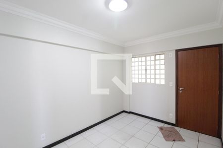 Sala de apartamento para alugar com 1 quarto, 42m² em Tibery, Uberlândia