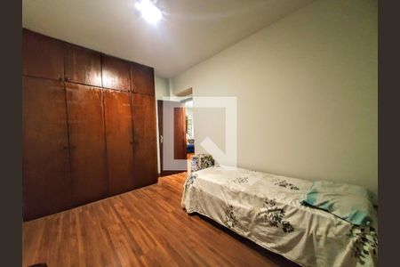 Quarto de apartamento à venda com 2 quartos, 77m² em Centro, Belo Horizonte