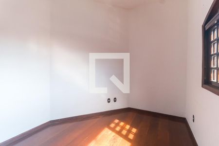 Casa para alugar com 551m², 15 quartos e 4 vagas Casa para alugar com 551m², 15 quartos e 4 vagasQuarto 5