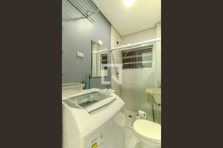 Banheiro de apartamento para alugar com 1 quarto, 30m² em Vila Buarque, São Paulo