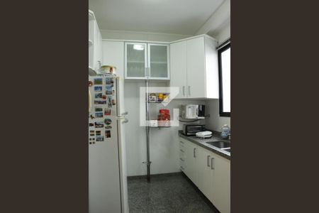 Apartamento para alugar com 136m², 2 quartos e 2 vagasCozinha