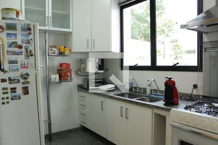 Apartamento para alugar com 136m², 2 quartos e 2 vagasCozinha