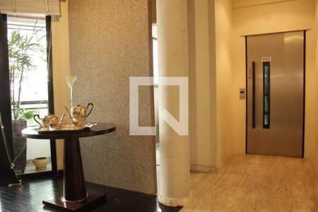 Apartamento para alugar com 136m², 2 quartos e 2 vagasLavabo