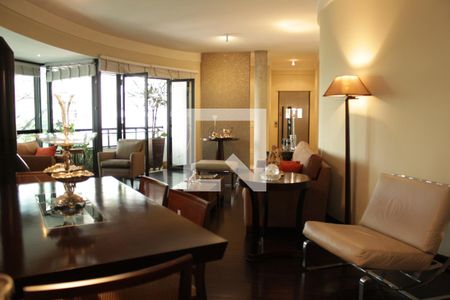 Apartamento para alugar com 136m², 2 quartos e 2 vagasSala de Jantar