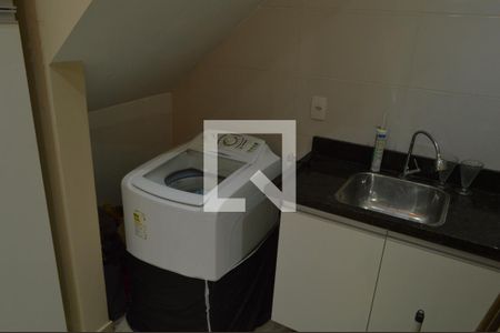 Casa de condomínio à venda com 89m², 2 quartos e 1 vagaÁrea de Serviço