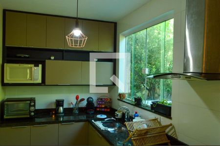 Casa de condomínio à venda com 89m², 2 quartos e 1 vagaCozinha