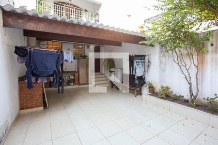 Casa à venda com 400m², 3 quartos e 3 vagas Casa à venda com 400m², 3 quartos e 3 vagasQuintal com churrasqueira