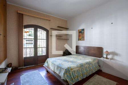 Casa à venda com 400m², 3 quartos e 3 vagas Casa à venda com 400m², 3 quartos e 3 vagasQuarto 2