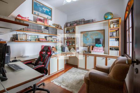 Casa à venda com 400m², 3 quartos e 3 vagas Casa à venda com 400m², 3 quartos e 3 vagasQuarto 3