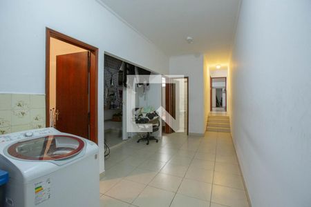 Casa à venda com 400m², 3 quartos e 3 vagas Casa à venda com 400m², 3 quartos e 3 vagasLavanderia